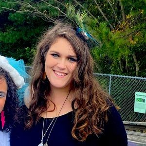 Meet your Posher, Rebekah